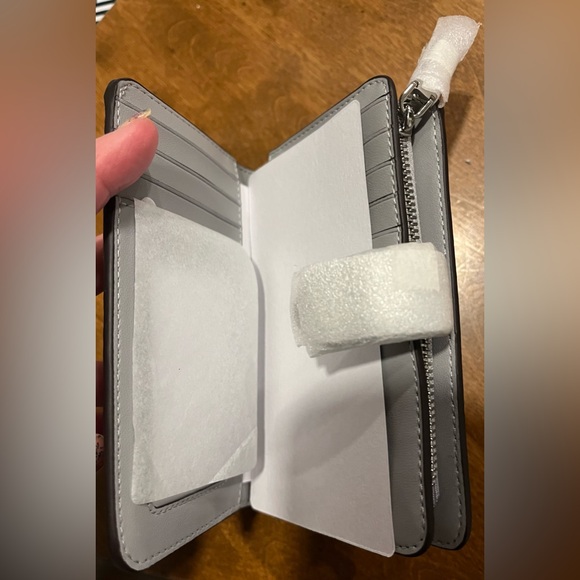 Kate Spade Lena Pebbled Leather Mountain Gray Medium Compact Wallet New With Tag - Picture 4 of 7